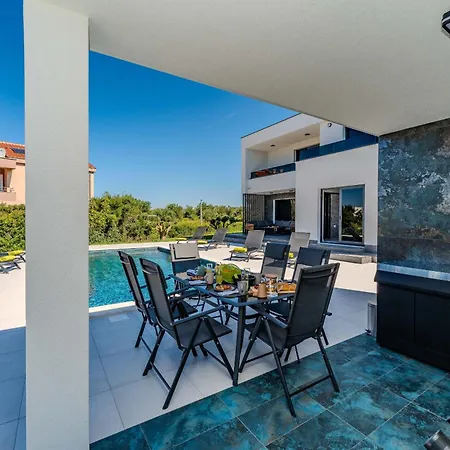 Villa Garoful Zadarvillas Sukosan Exterior photo