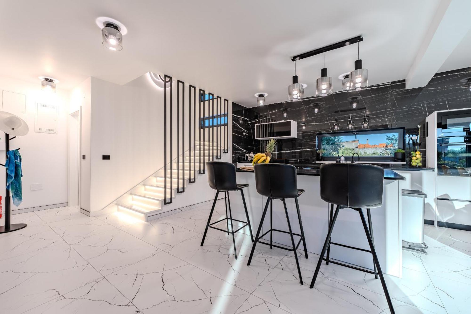 Garoful Zadarvillas * Sukošan